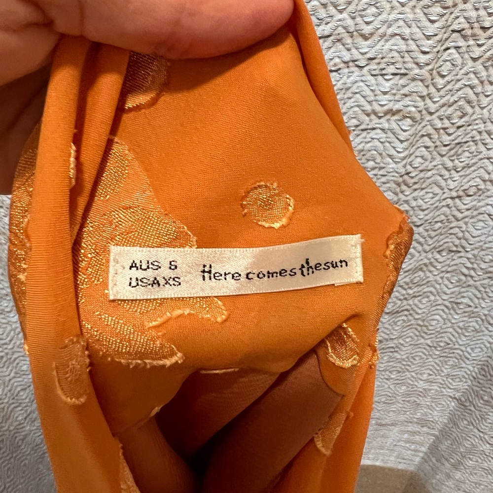 Dress - Picture 4 of 4